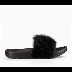 Ugg slides *brand new*